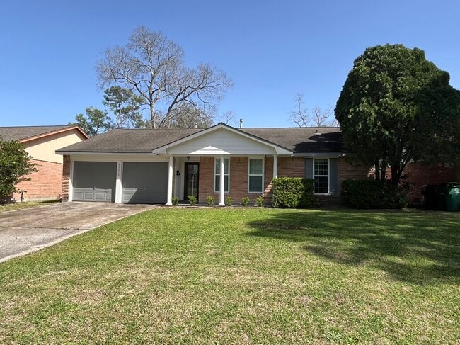 property at 11515 Hillcroft St