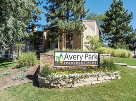 Avery Park in Englewood, CO - Building Photo