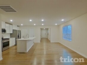 139 Clairvale Ct, Unit 42 in Greenville, SC - Building Photo - Building Photo