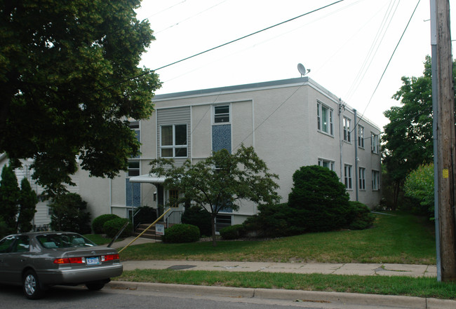 4351 Drew Ave in Minneapolis, MN - Building Photo - Building Photo