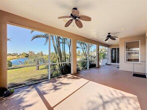 6102 Cacao Dr in Apollo Beach, FL - Building Photo - Building Photo