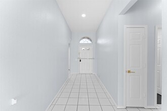 6903 Hawaii Ln in Arlington, TX - Foto de edificio - Building Photo