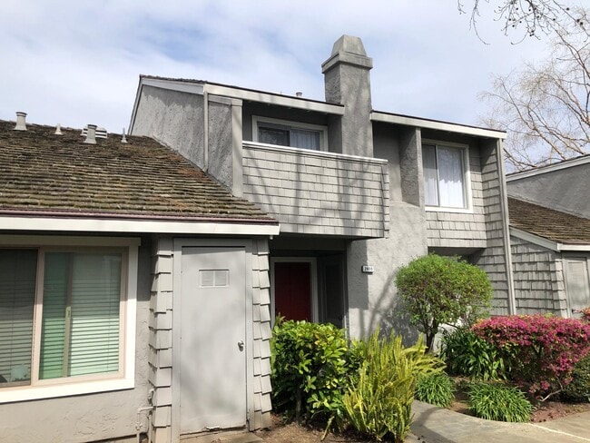 property at 2400 Lincoln Village Dr