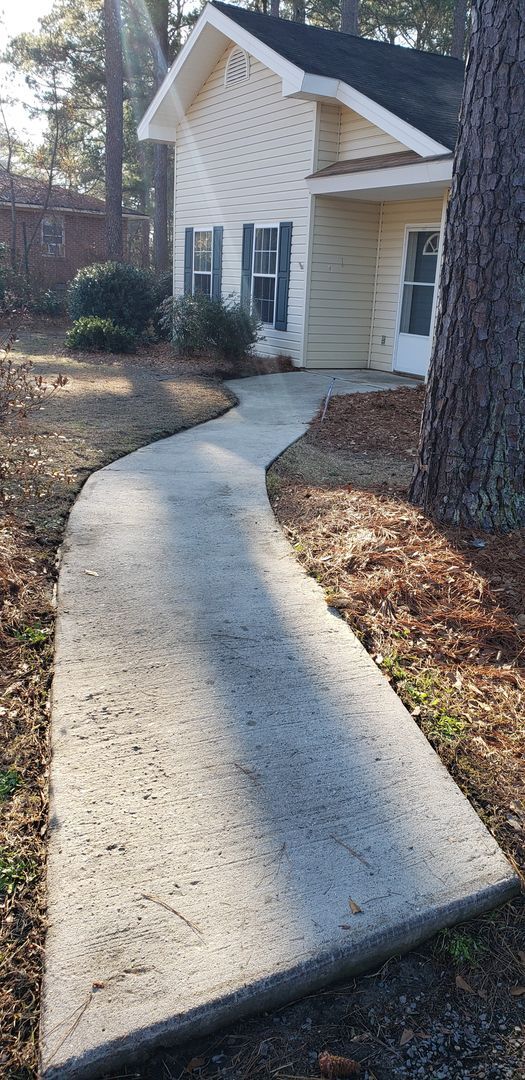 11540 Pinecroft St in Laurinburg, NC - Building Photo - Building Photo