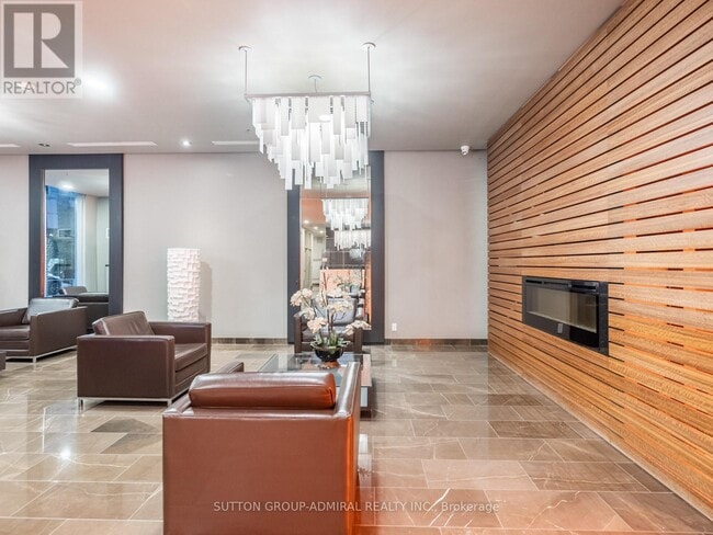 21 Nelson St in Toronto, ON - Building Photo - Building Photo