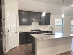 513 Red Barn Dr in Van Alstyne, TX - Building Photo - Building Photo