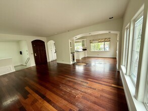 143 Alamo Ave in Santa Cruz, CA - Building Photo - Building Photo