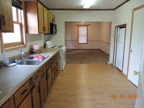 402 1st St N in Froid, MT - Building Photo - Building Photo