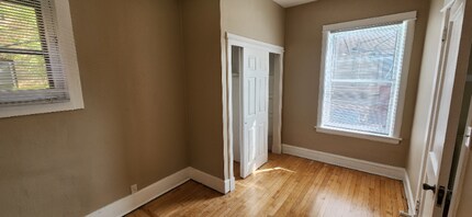 2582 N Stowell Ave in Milwaukee, WI - Building Photo - Building Photo