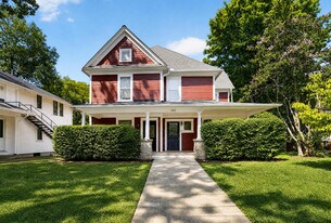 130 Tate St, Unit A in Greensboro, NC - Building Photo