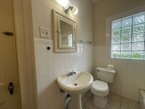 707 Graham Pl-Unit -707 1/2 in Austin, TX - Building Photo - Building Photo