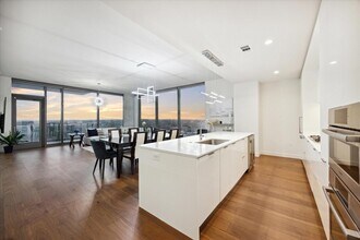 44 East Ave, Unit 3301 in Austin, TX - Building Photo - Building Photo