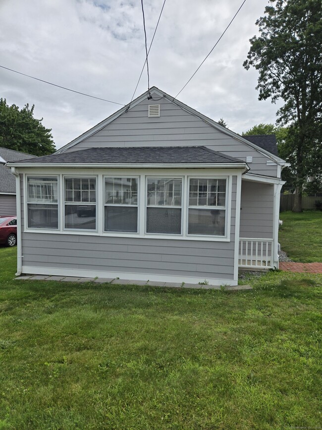 property at 38 Mohican Rd