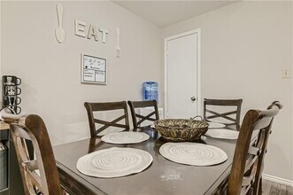 2124 Redwing Way in Round Rock, TX - Building Photo - Building Photo