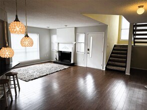 62 Evanston St in Houston, TX - Building Photo - Building Photo
