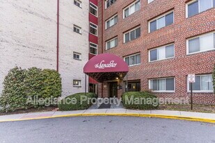 1830 Columbia Pike in Arlington, VA - Building Photo