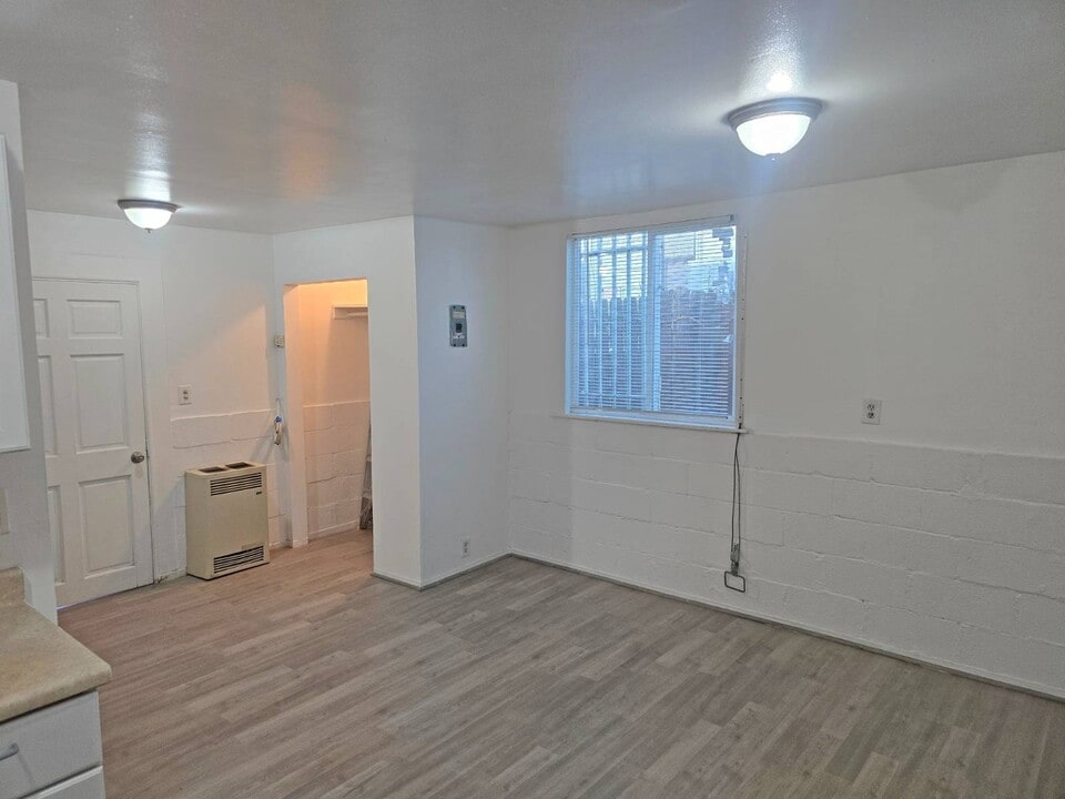 13801 S Vermont Ave in Gardena, CA - Building Photo