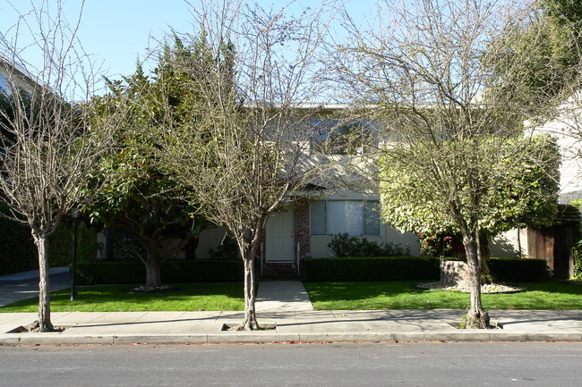 Duane Street Apartments in Redwood City, CA - Building Photo - Building Photo