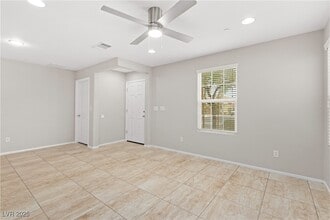 675 Swift Eagle Ave in Henderson, NV - Building Photo - Building Photo