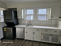 90 Summer St, Unit 2 in Somerville, MA - Foto de edificio - Building Photo