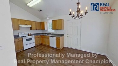 4228 Sunglow Dr in Wilmington, NC - Building Photo - Building Photo