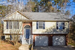 2682 Owens Dr in Marietta, GA - Building Photo