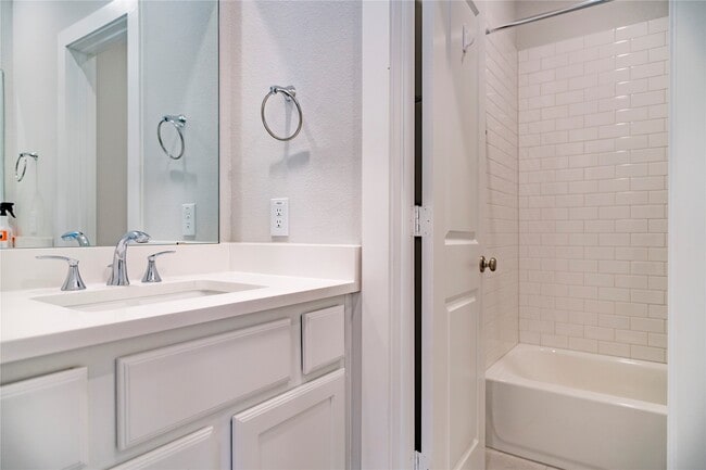 property at 6526 Bramble Cv Ln