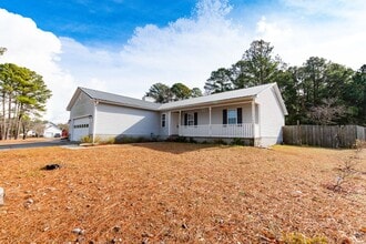 625 Queens Creek Rd in Hubert, NC - Building Photo - Building Photo