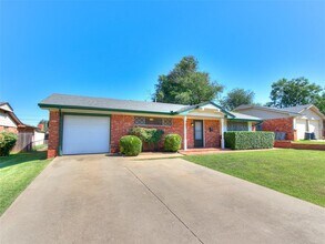 5709 NW 64th St in Warr Acres, OK - Building Photo - Building Photo