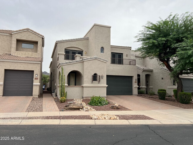 8131 N 13th Wy in Phoenix, AZ - Building Photo - Building Photo