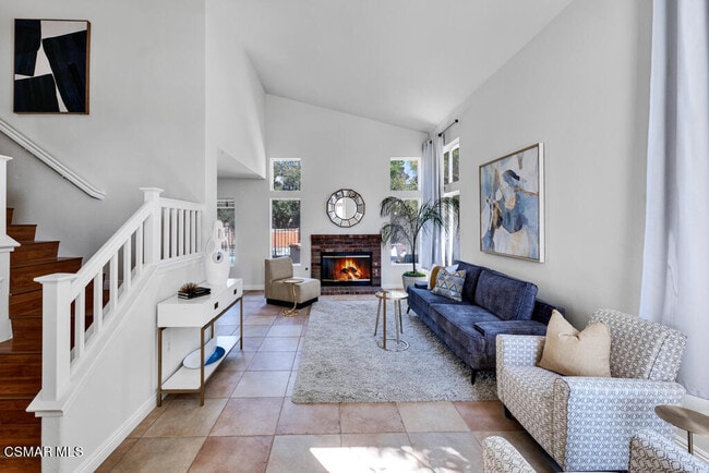 2676 Santa Ynez Ave in Simi Valley, CA - Building Photo - Building Photo