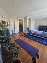 686 Washington St in Brookline, MA - Building Photo - Building Photo