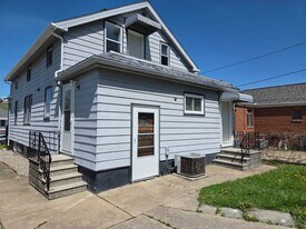 3027 Fortune Ave in Parma, OH - Building Photo