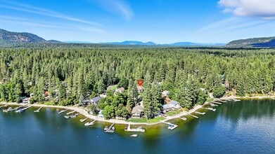 23732 N Lakeview Blvd in Rathdrum, ID - Foto de edificio - Building Photo