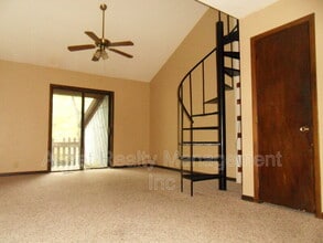 102 Walnut Ln in Oak Ridge, TN - Building Photo - Building Photo