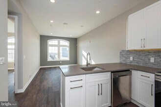 1340 S 13th St in Philadelphia, PA - Building Photo - Building Photo