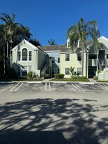 1020 Crystal Way in Delray Beach, FL - Building Photo