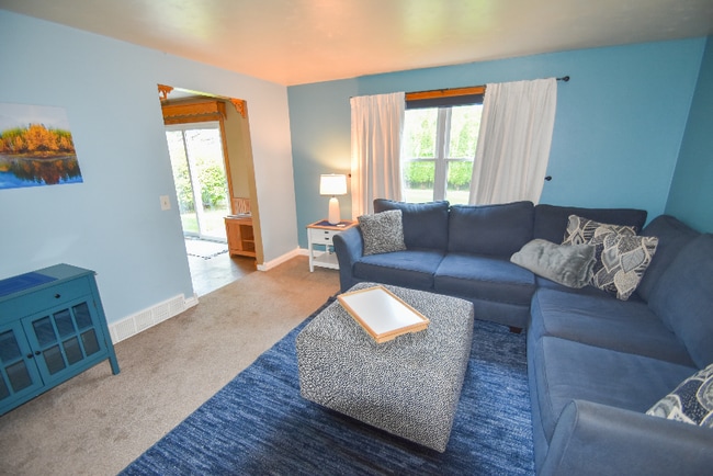 1030 Coppens Rd in Green Bay, WI - Building Photo - Building Photo