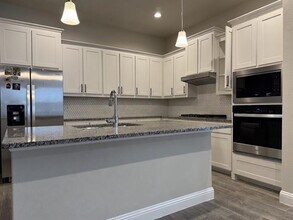 1721 Swallow St in Denton, TX - Building Photo - Building Photo