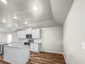 12728 Torretta Wy in Yukon, OK - Building Photo - Building Photo
