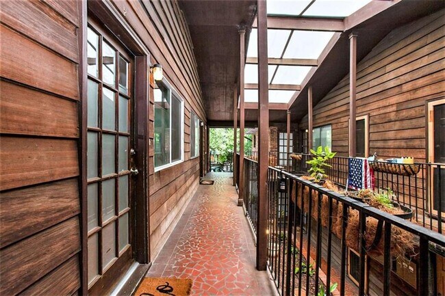 property at 1284 Piedmont Ave NE