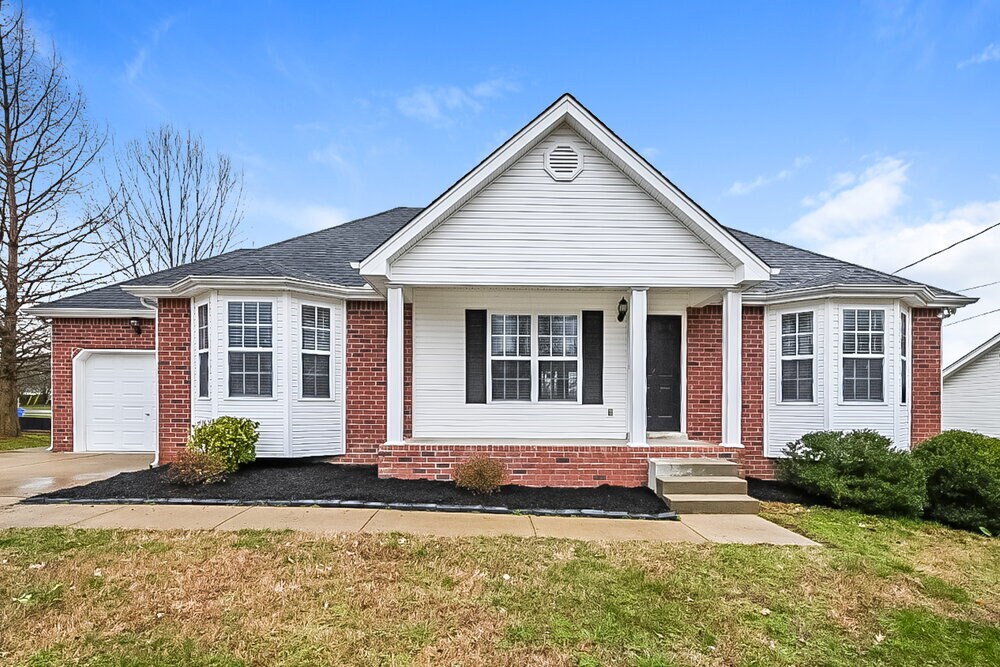 901 Pebble Beach Cir in Mount Juliet, TN - Building Photo
