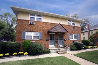 Gladmar Court in Haddon Heights, NJ - Building Photo - Building Photo