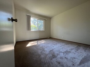 151 Darby Pl in San Bruno, CA - Building Photo - Building Photo