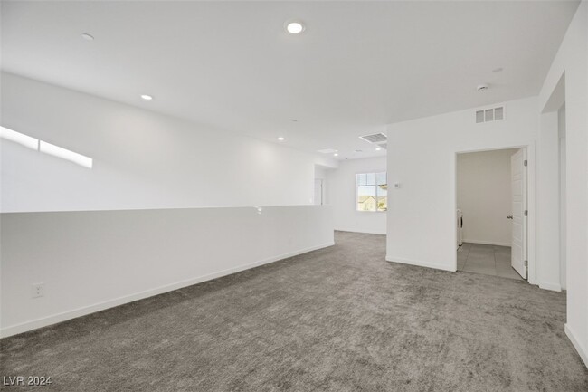 152 Harper Crst Ave in Henderson, NV - Foto de edificio - Building Photo