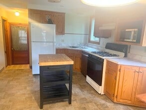 601 Delano Ave in Vestal, NY - Building Photo - Building Photo