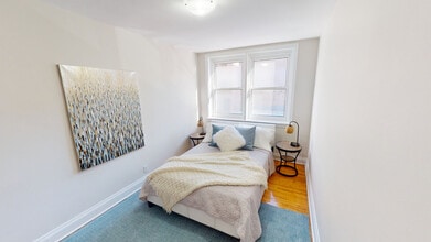 225 MacLaren in Ottawa, ON - Building Photo - Building Photo