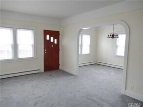 27 Delaware Ave-Unit -Main in Long Beach, NY - Building Photo - Building Photo