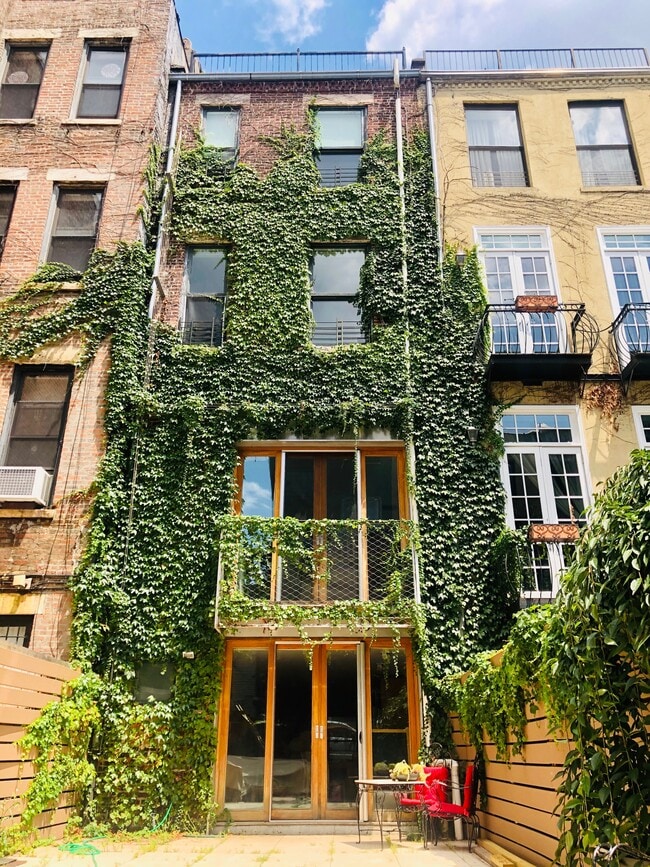 112 W 118th St in New York, NY - Building Photo - Building Photo