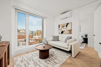 313 E 17th St, Unit 8E in New York, NY - Building Photo - Building Photo